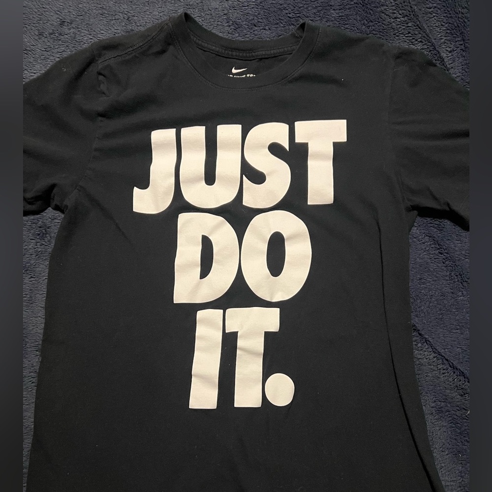 Men’s Small Black Nike T-shirt. Good‎ condition.